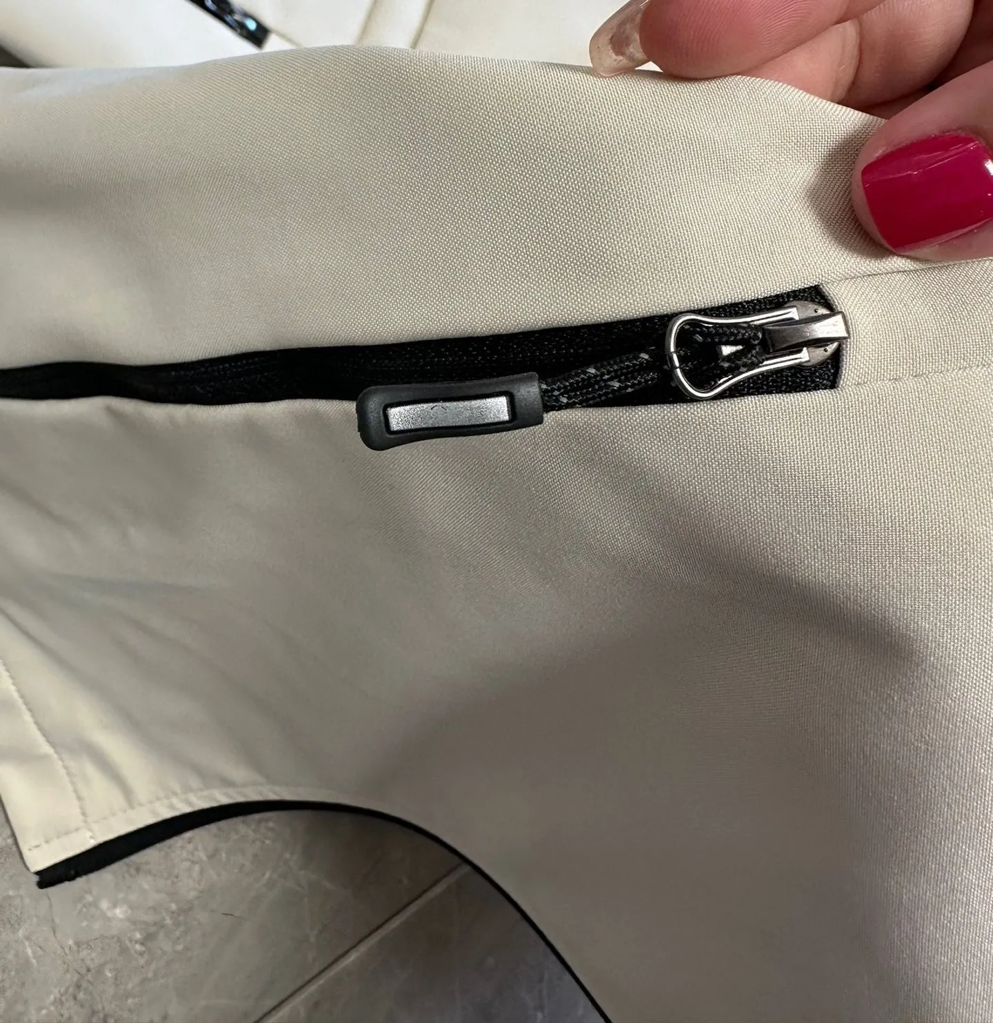 ARC‘TERYX/ ：Black Cream White Size：L XL 2XL 3XL 4XL New Arrival ， ， ， ， ， ， ！ ， ， ！ ！ ！ Series！ ， ， ！ ， Wear-Resistant Breathable， ， ， 。 ！ Versatile！Premium ！ ～